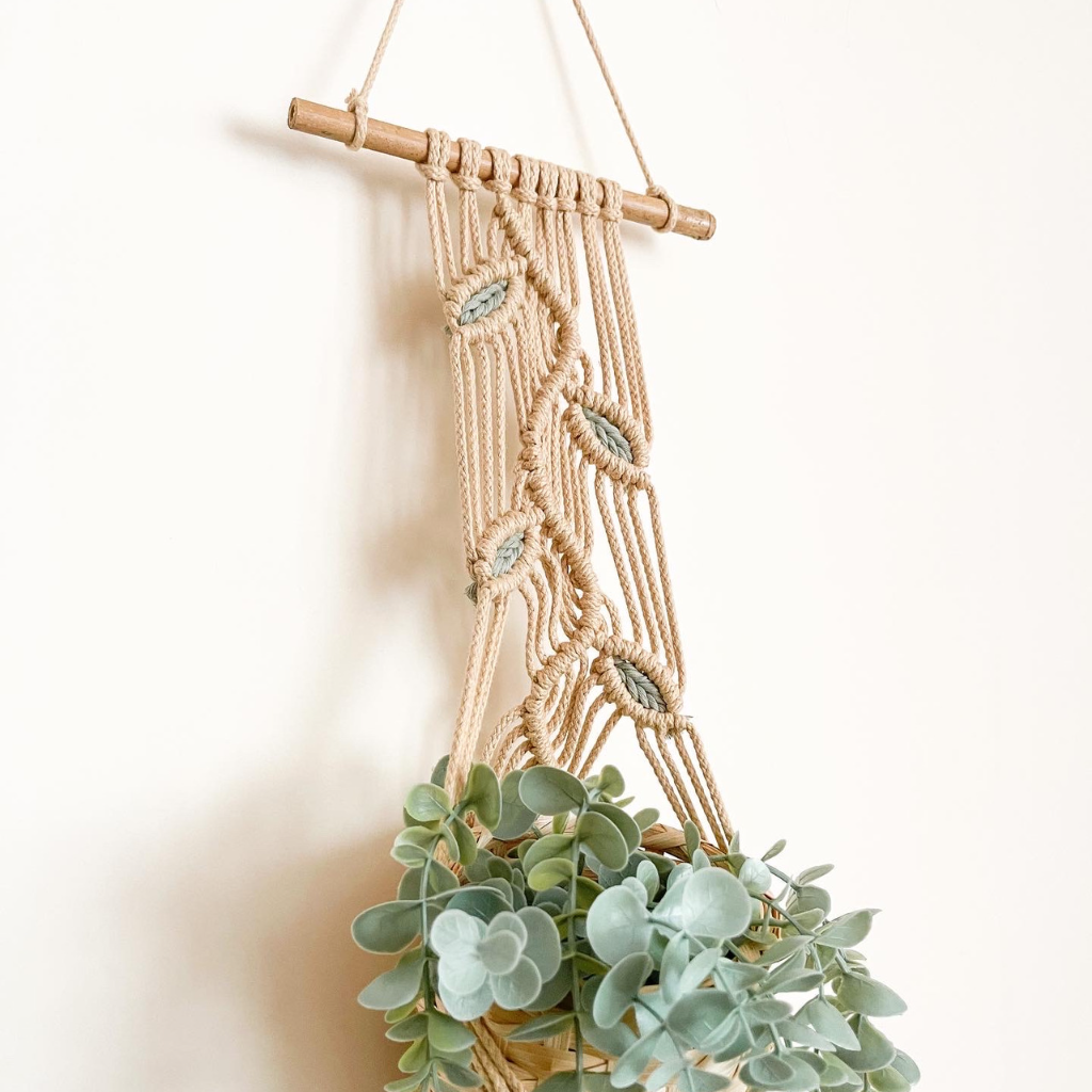 Qual o melhor fio para fazer um suporte de vasos em macramé?