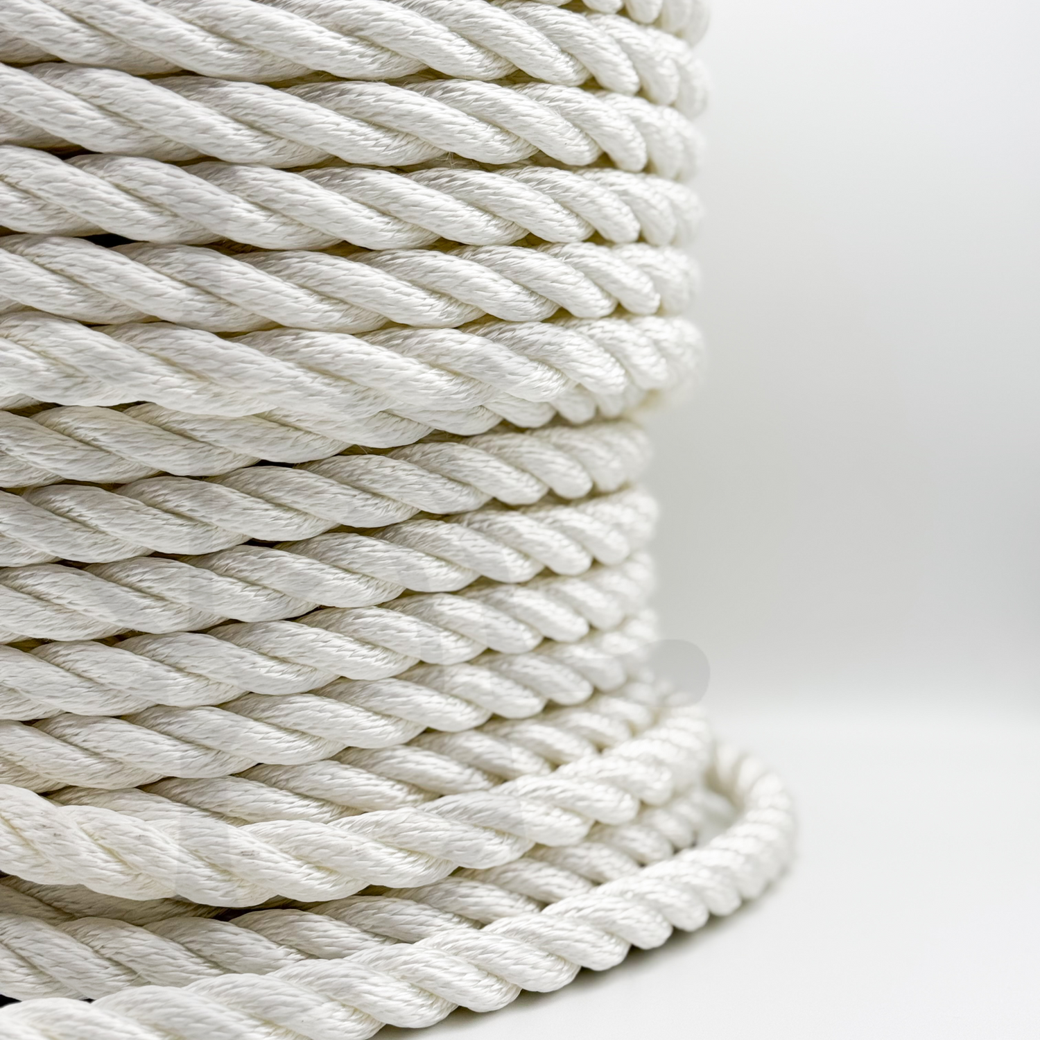 Cordas Torcidas Sintéticas