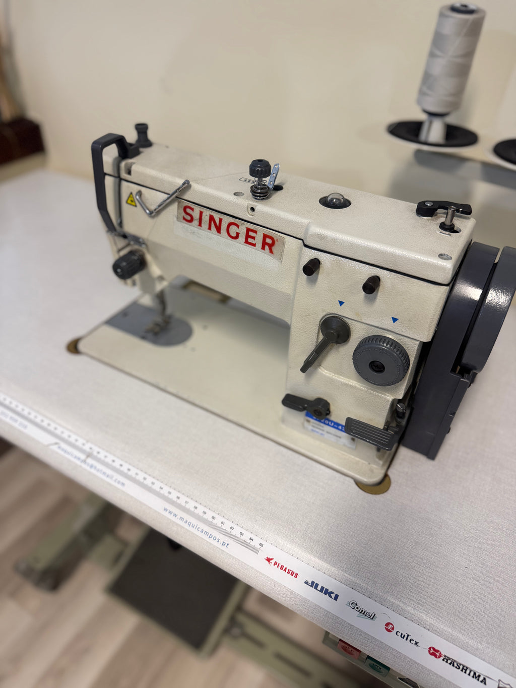 Máquina de Costura Industrial Singer JP20U-430
