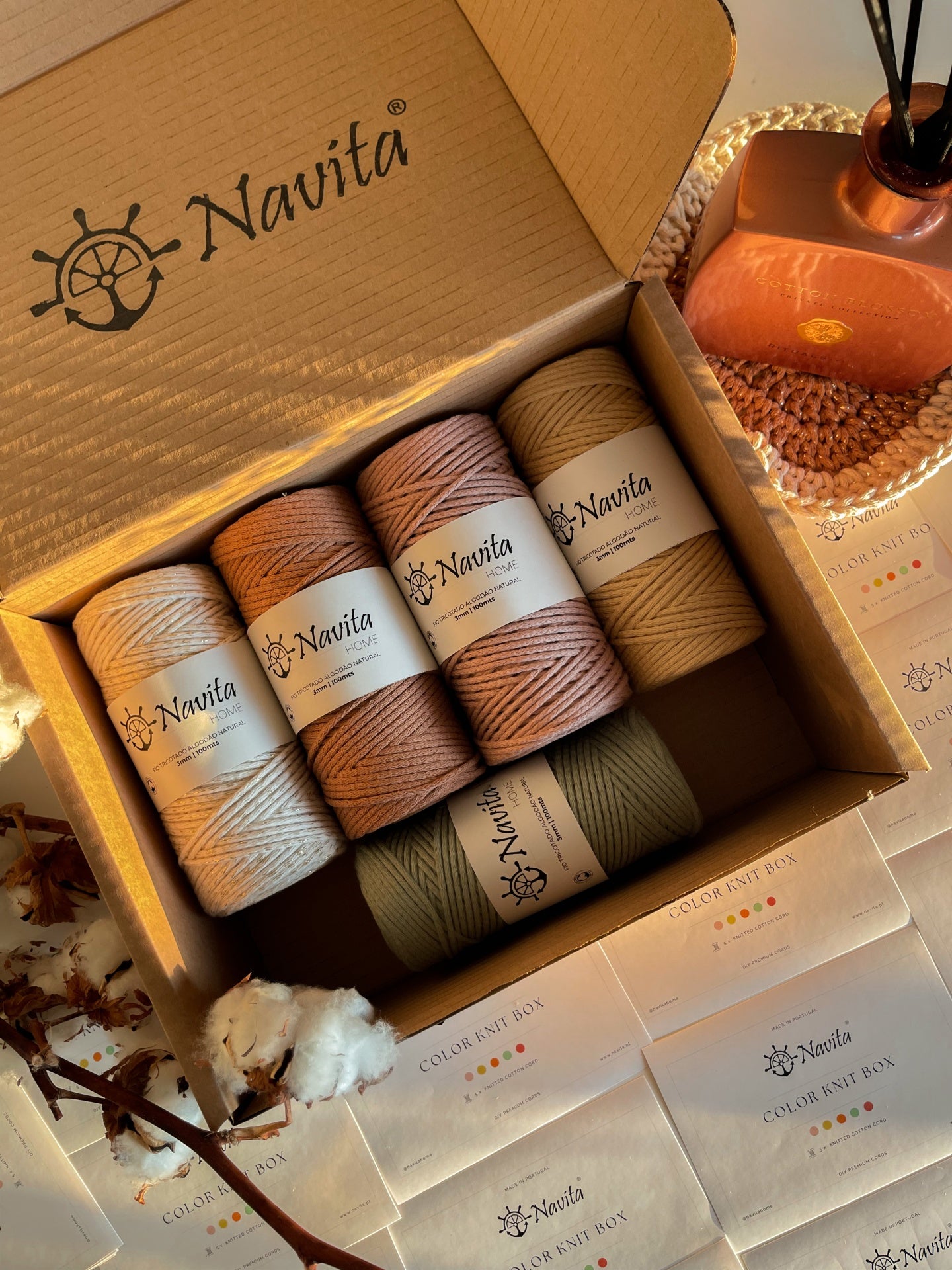 Navita Knit Color Box