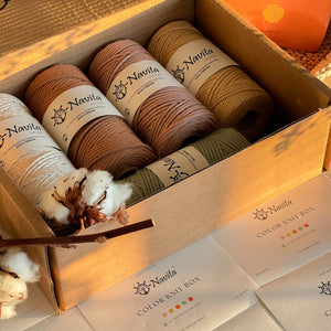 Navita Knit Color Box