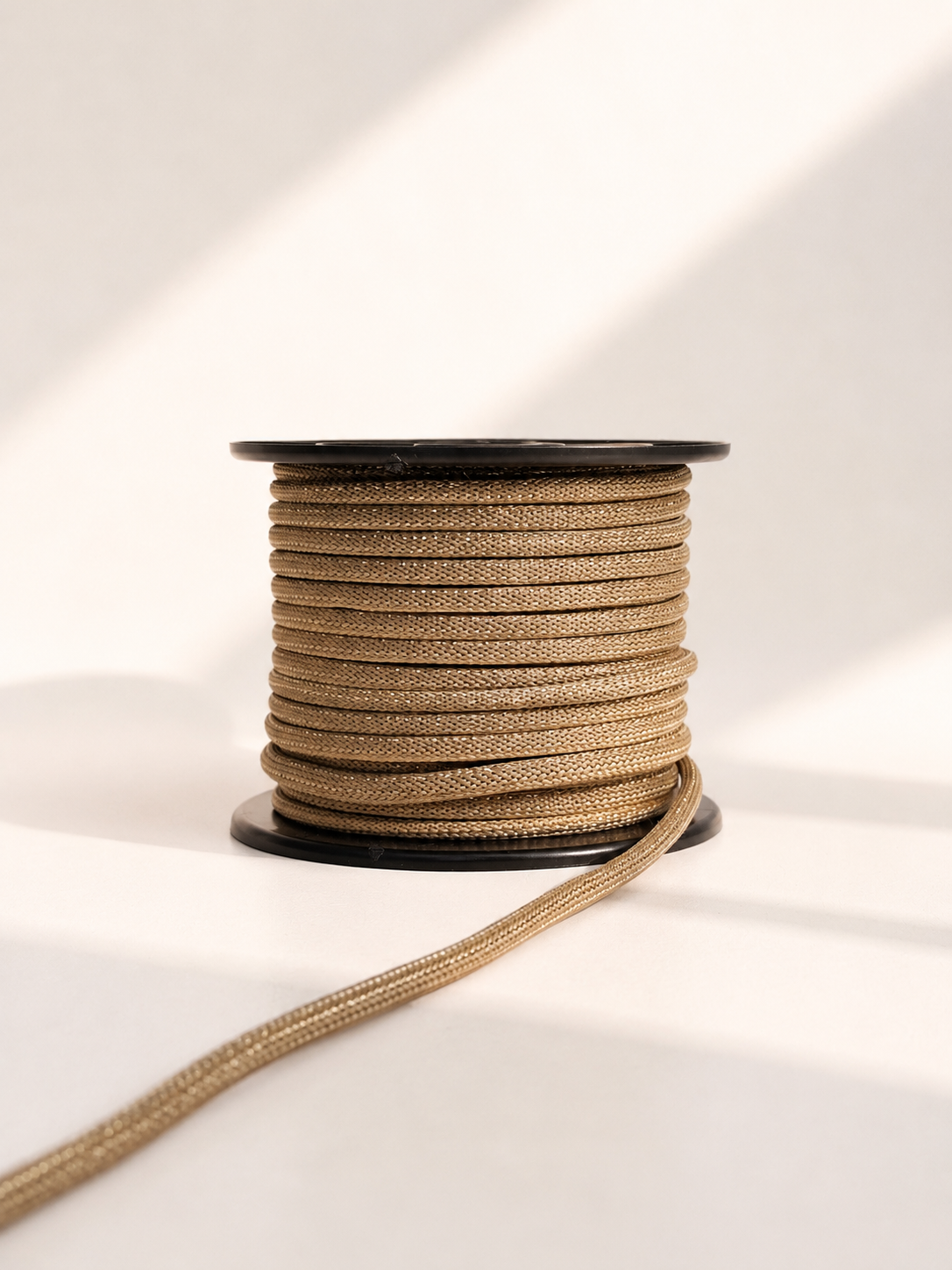 Corda Náutica Tubular Bege Terra/Bege Dourado/Lurex - 8mm [OPORTUNIDADE]